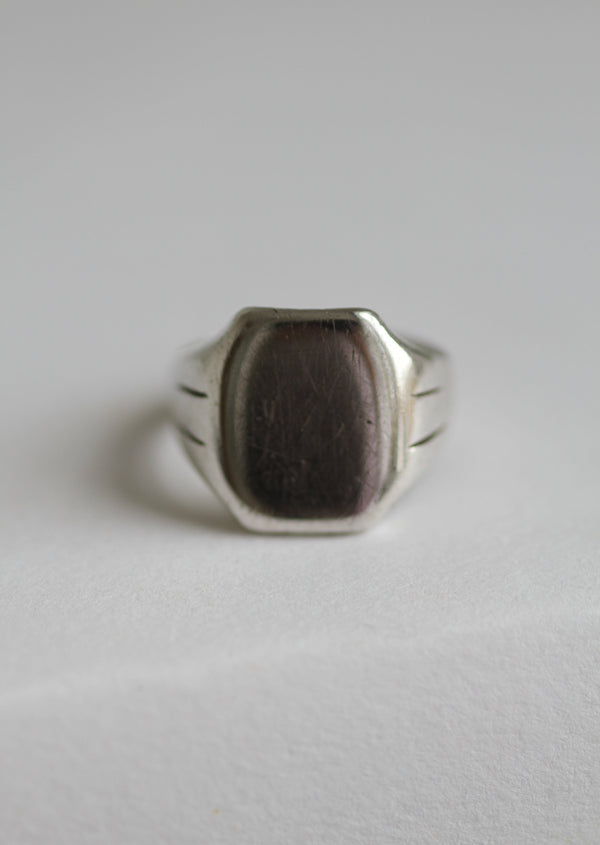 STERLING SILVER CURVED EDGE SQUARE SIGNET RING