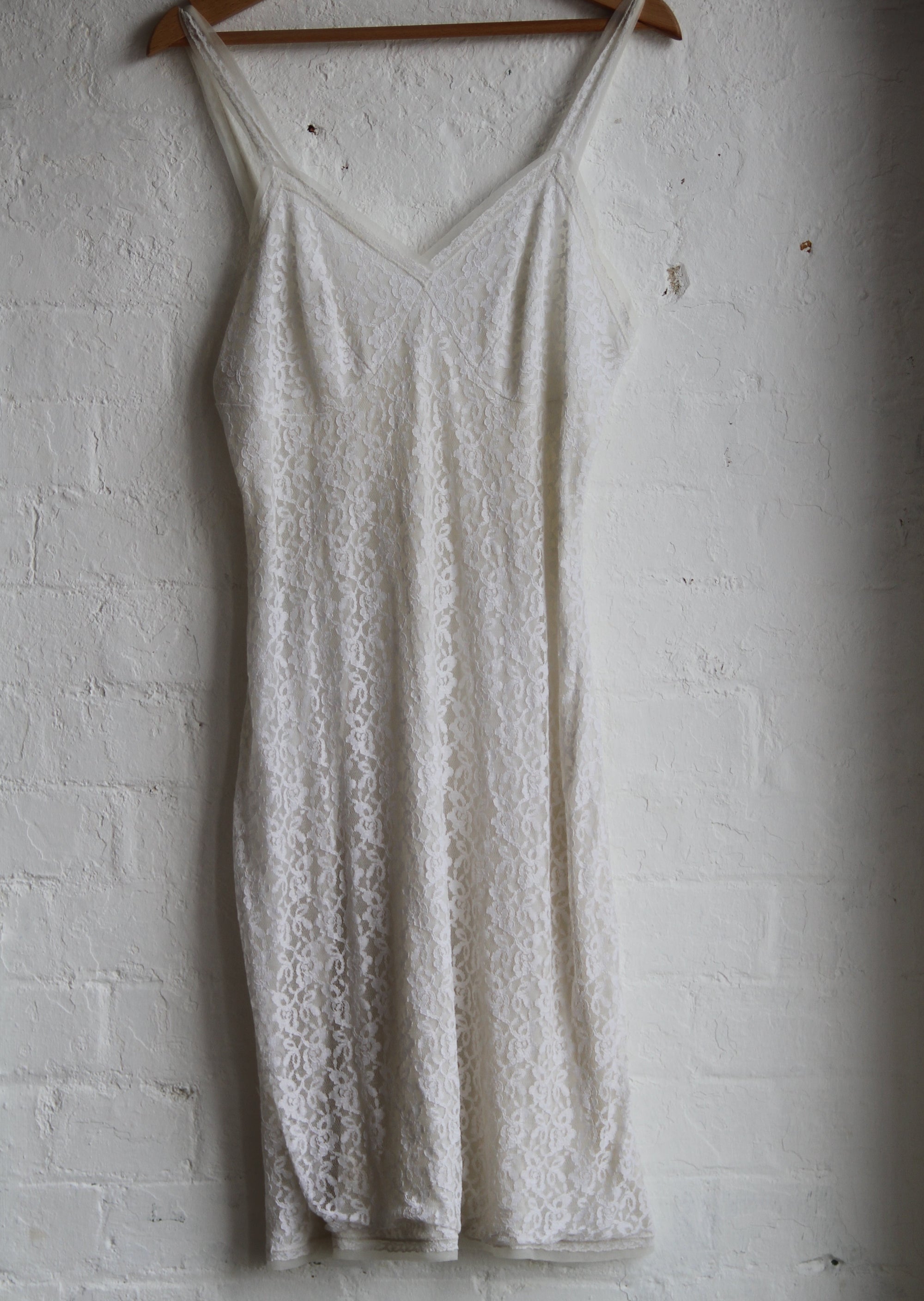 VINTAGE LACE MINI SLIP