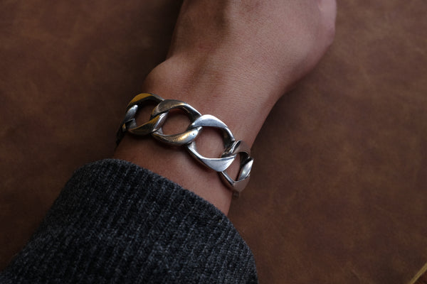 Solid Curb Statement Bracelet