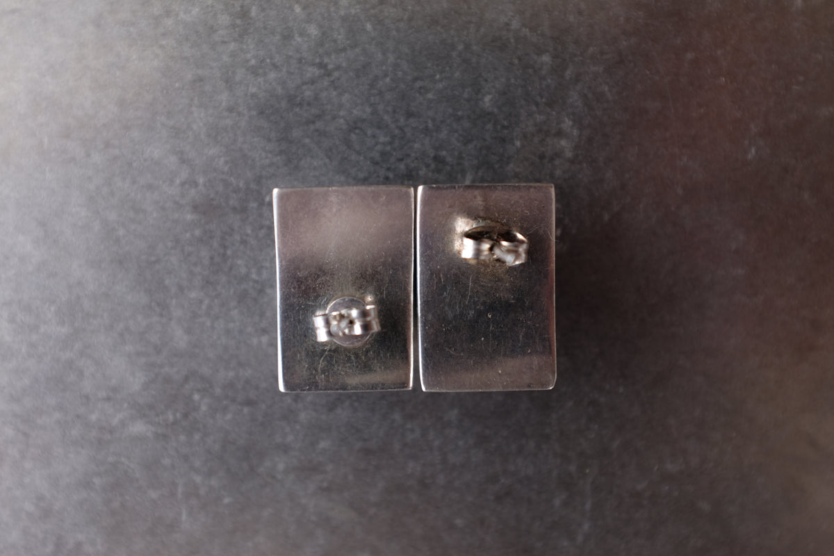 Onyx Rectangular Studs