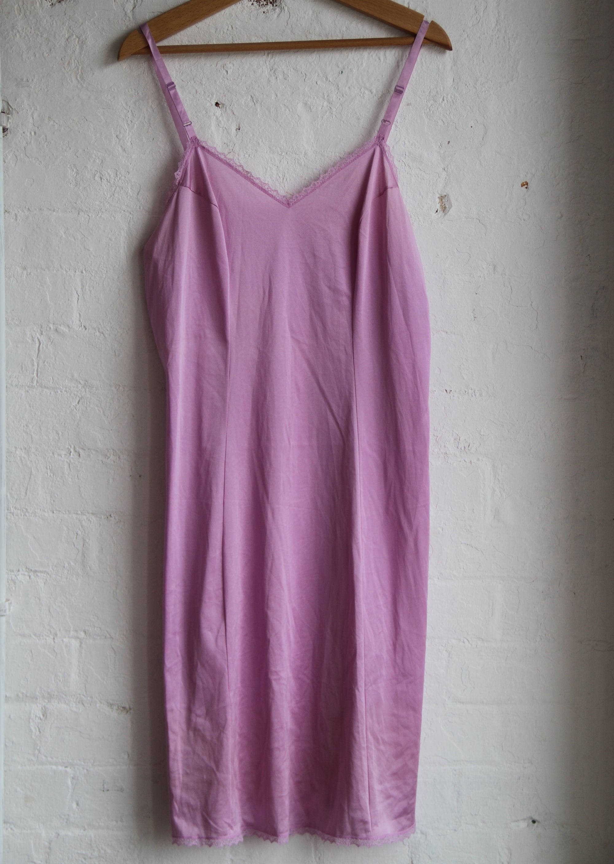 VINTAGE LILAC NYLON SLIP