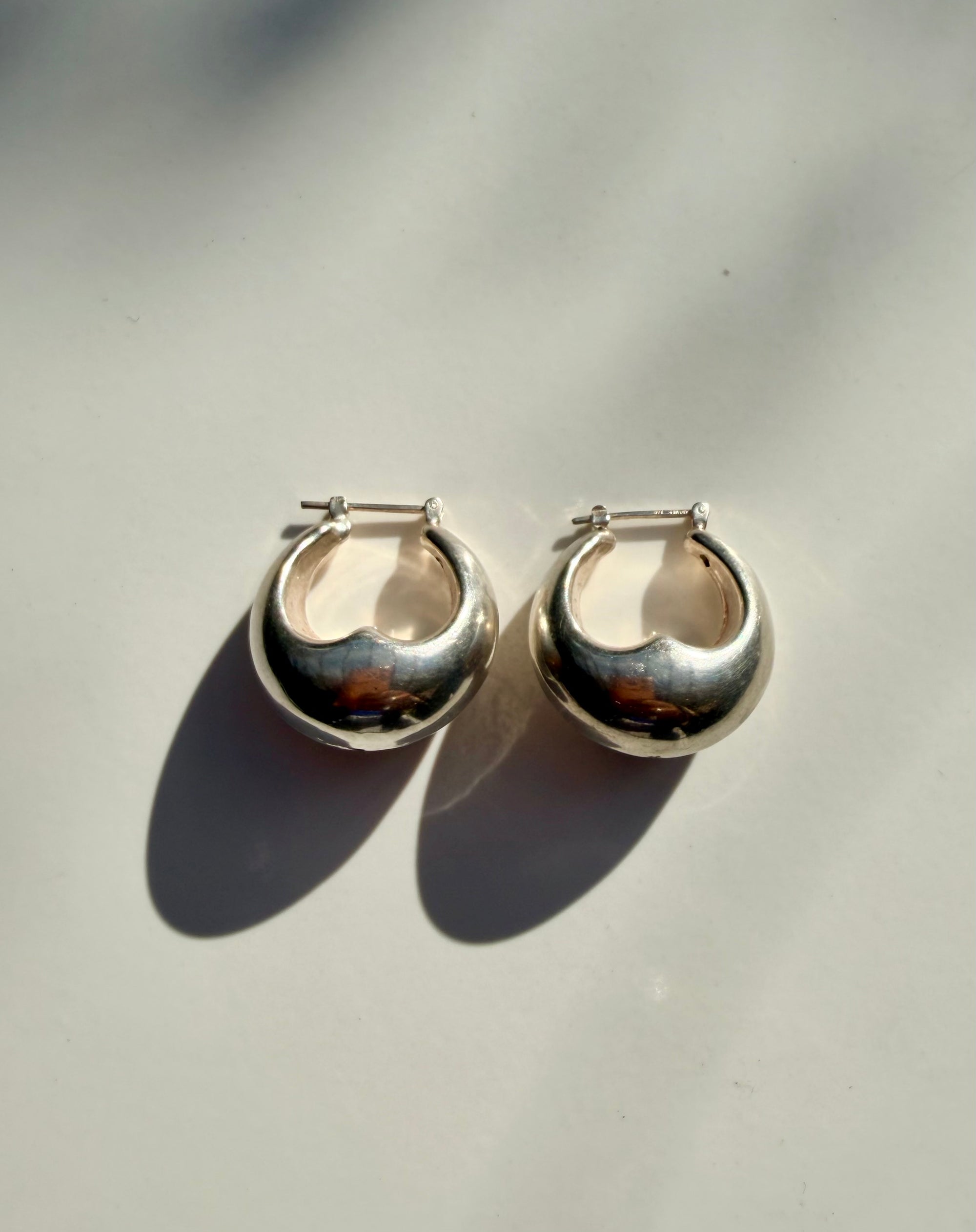 Luna Hoops