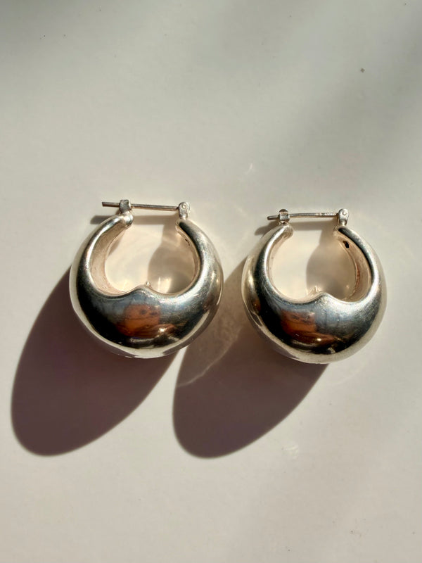 Luna Hoops