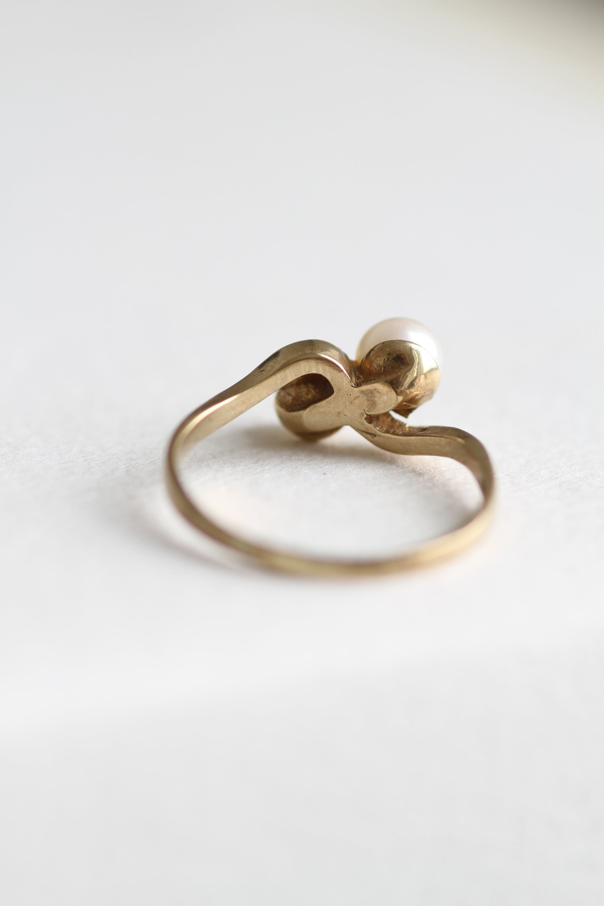 VINTAGE 9CT GOLD DOUBLE PEARL RING