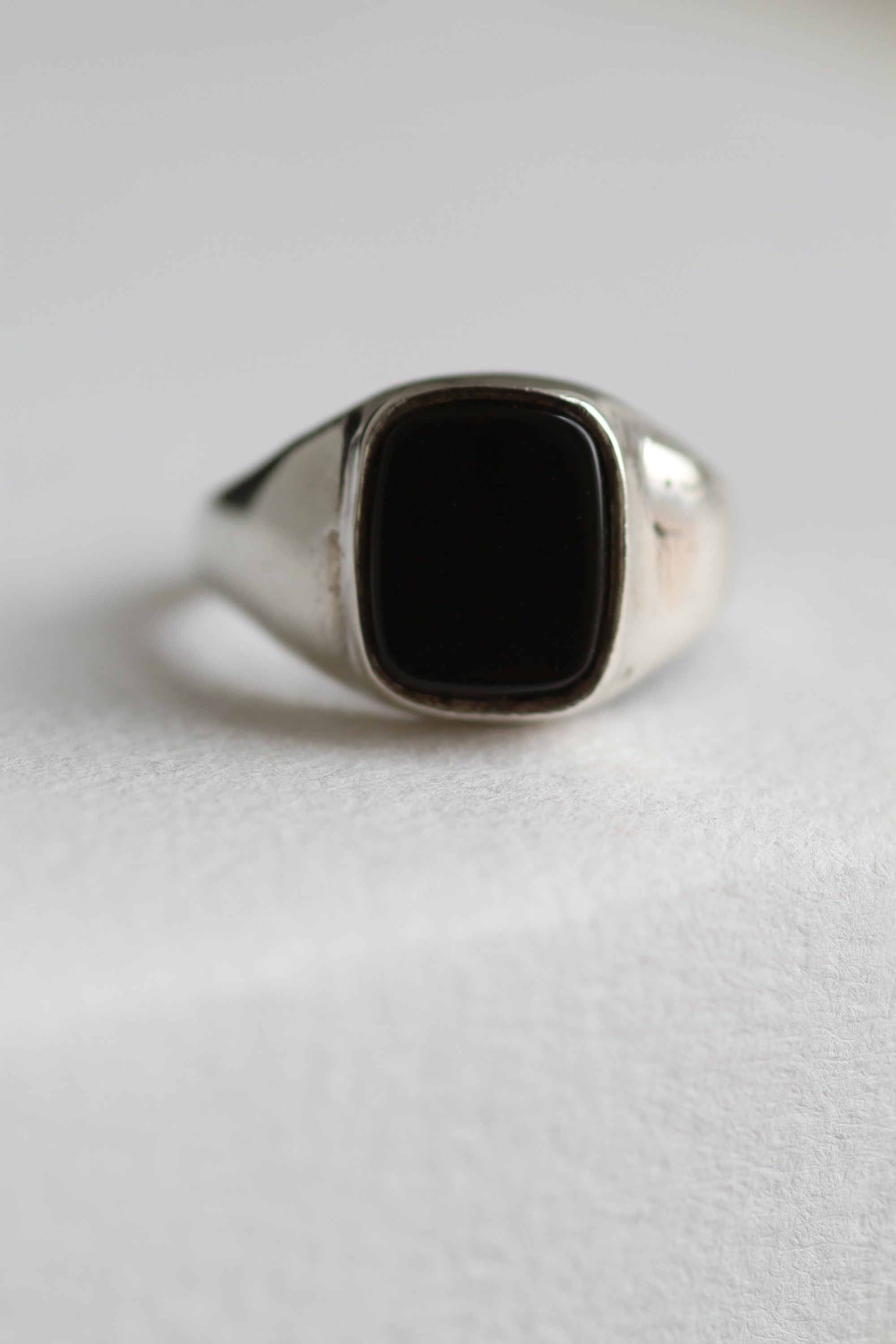 STERLING SILVER LARGE ONYX RING