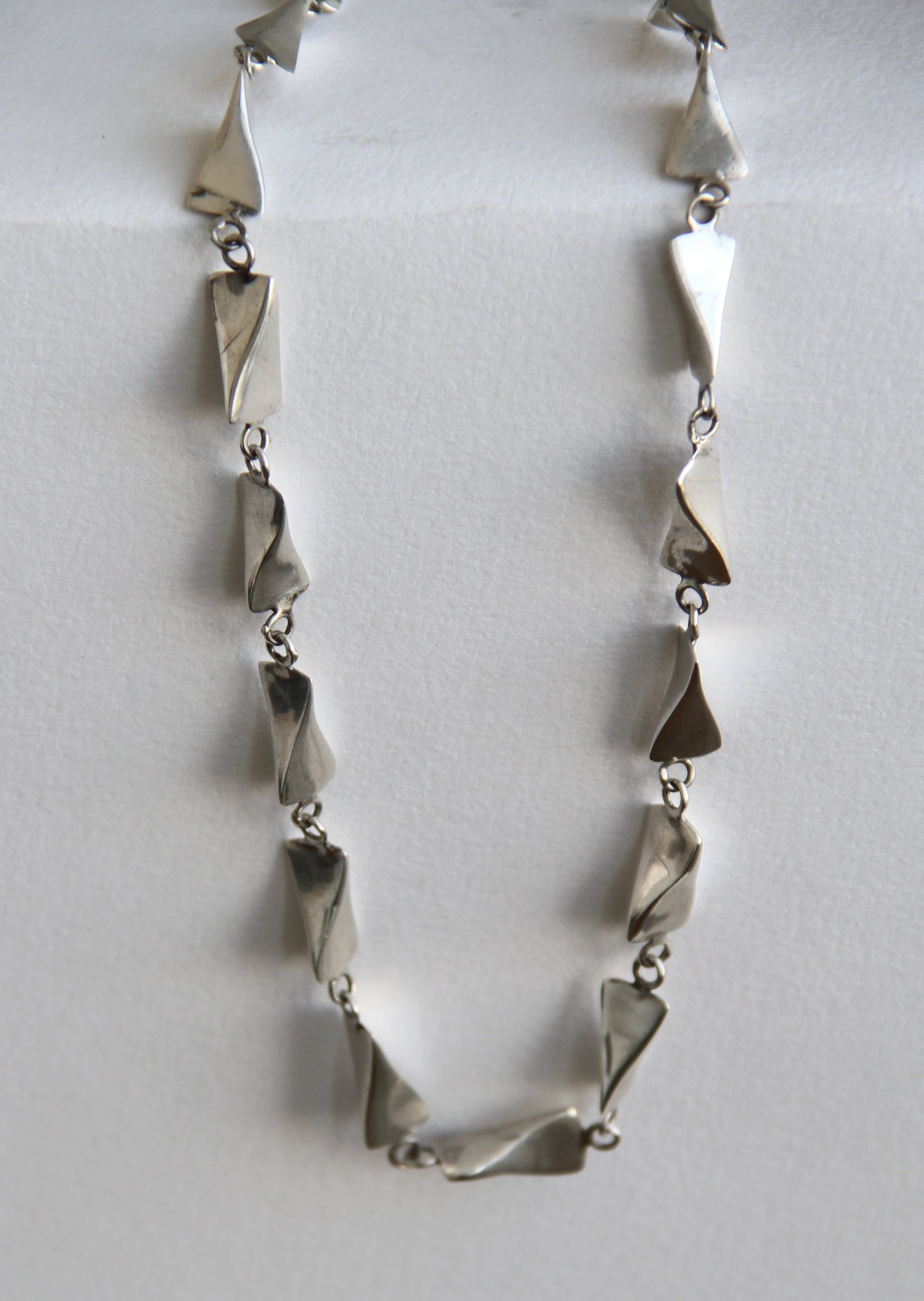 RARE STERLING SILVER PRISM CHOKER