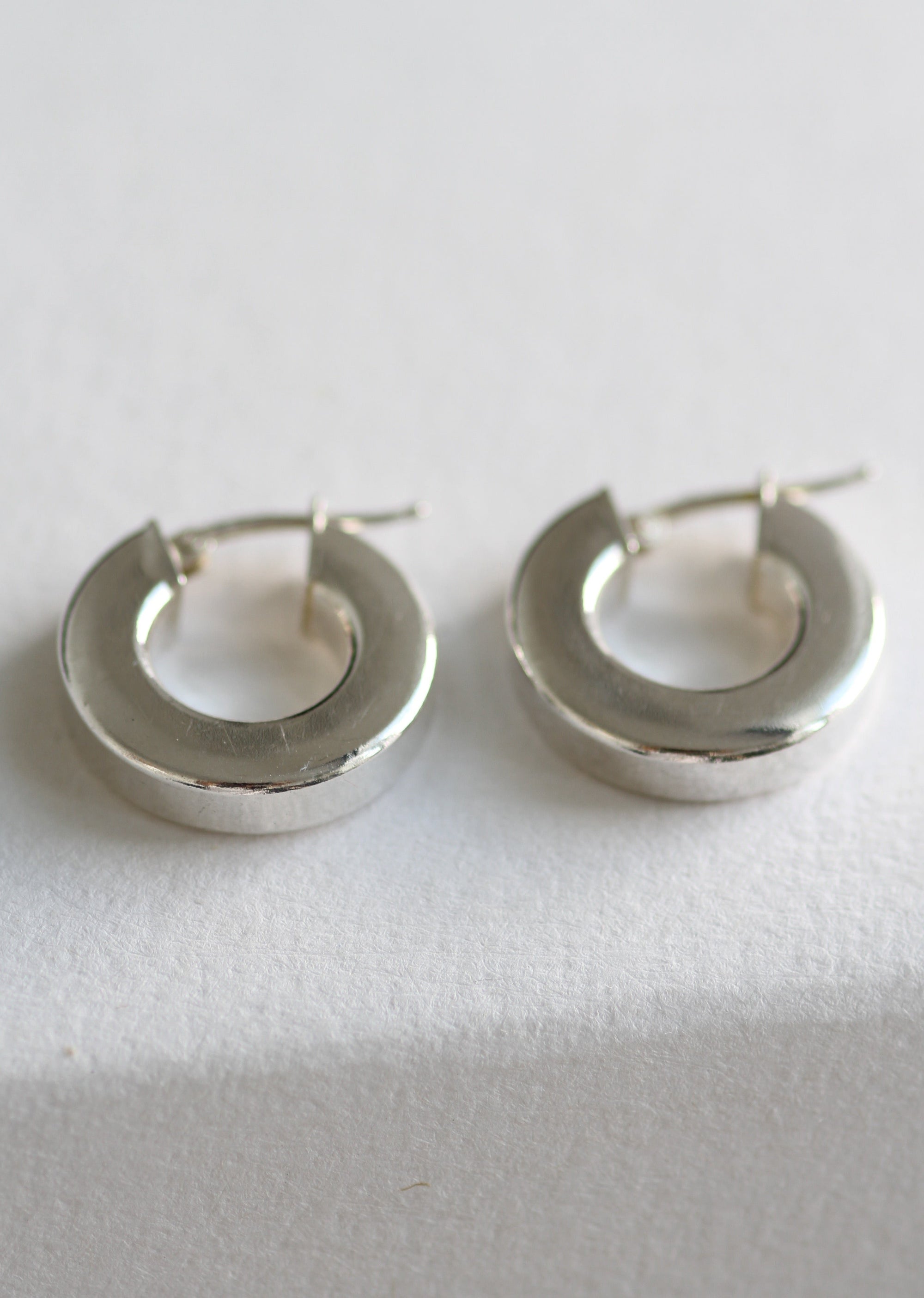 STERLING SILVER SQUARED EDGED HOOPS