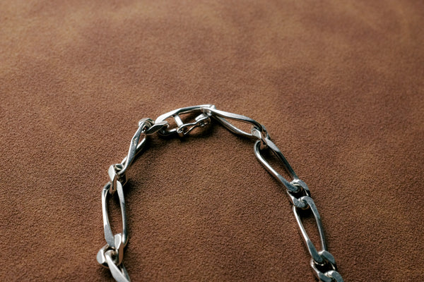 STERLING SILVER TEXTURED FIGARO BRACELET